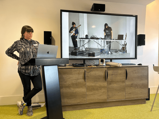 Bex Šik's presentation.